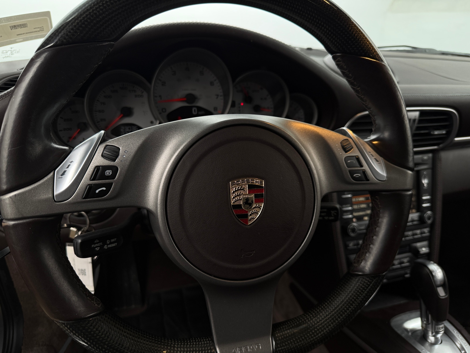 Thumbnail: 2010 Porsche 911 - 4