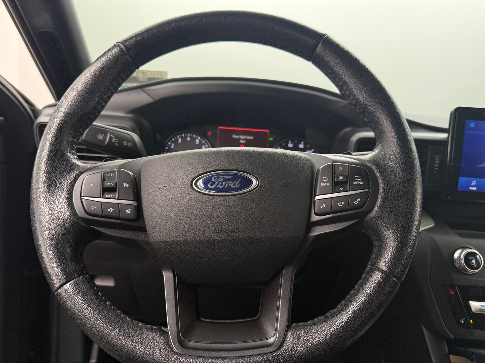 Thumbnail: 2020 Ford Explorer - 5