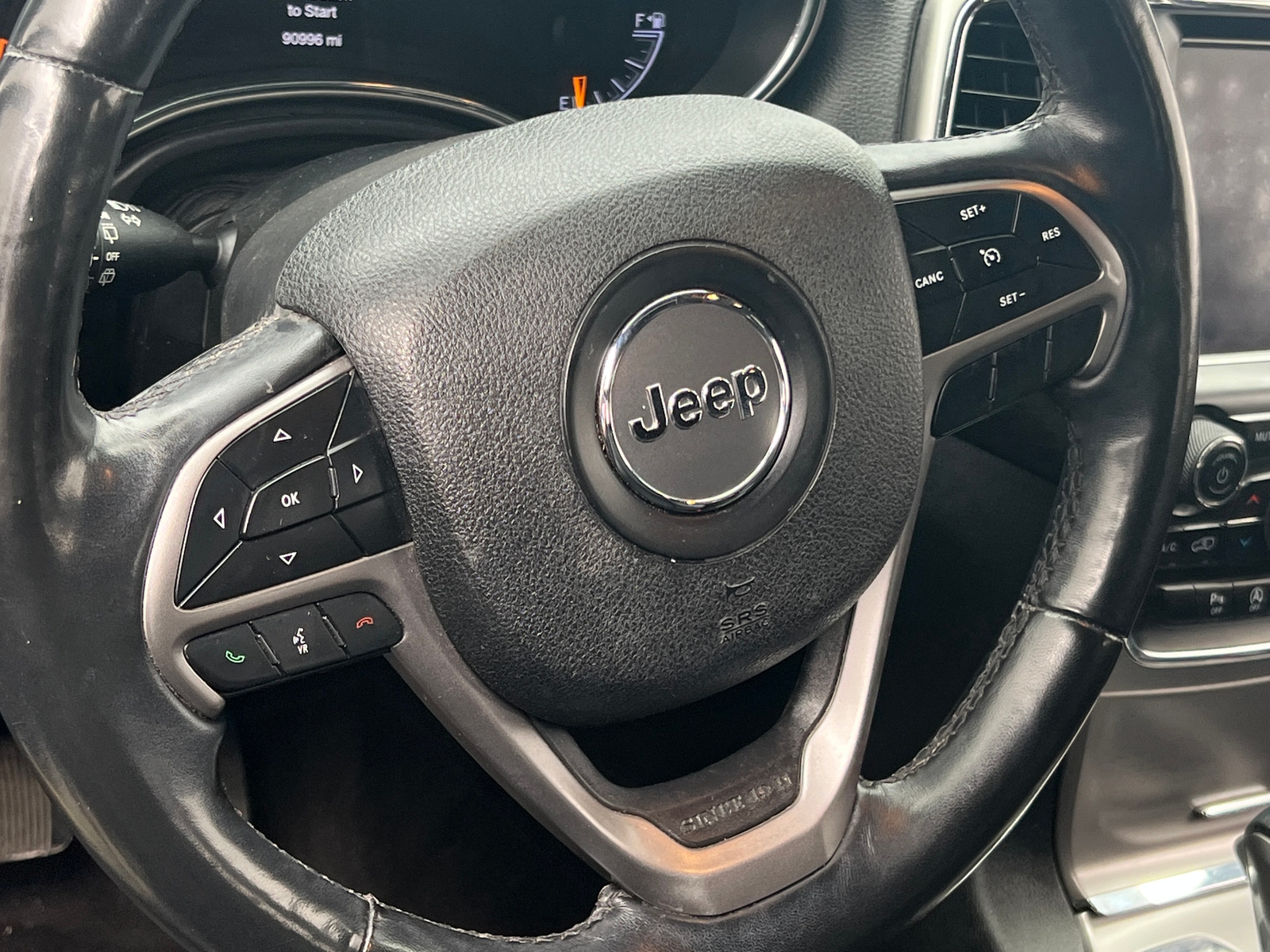 Thumbnail: 2018 Jeep Grand Cherokee - 5