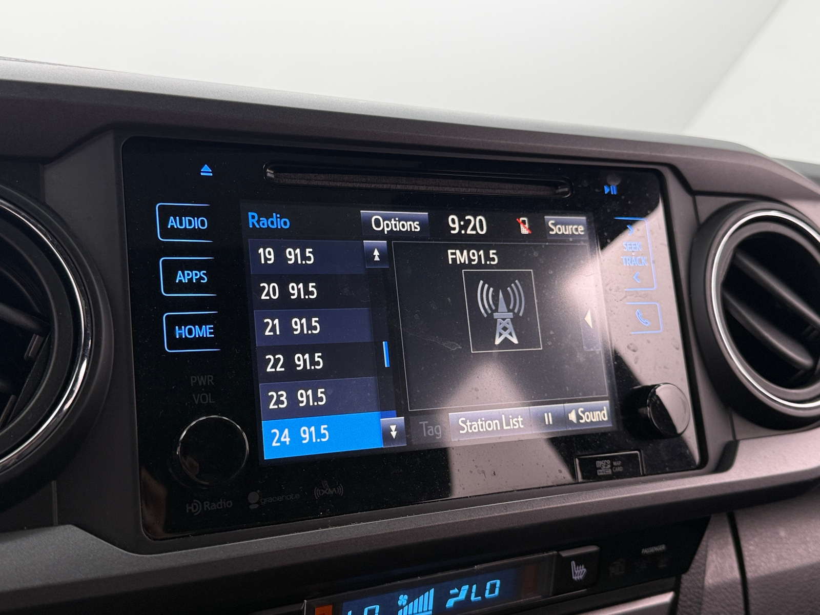 Thumbnail: 2017 Toyota Tacoma - 4