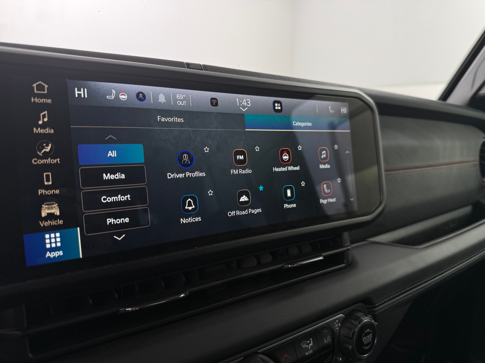 Thumbnail: 2024 Jeep Gladiator - 4