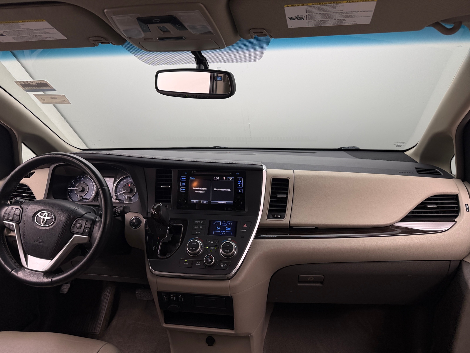 Thumbnail: 2015 Toyota Sienna - 2