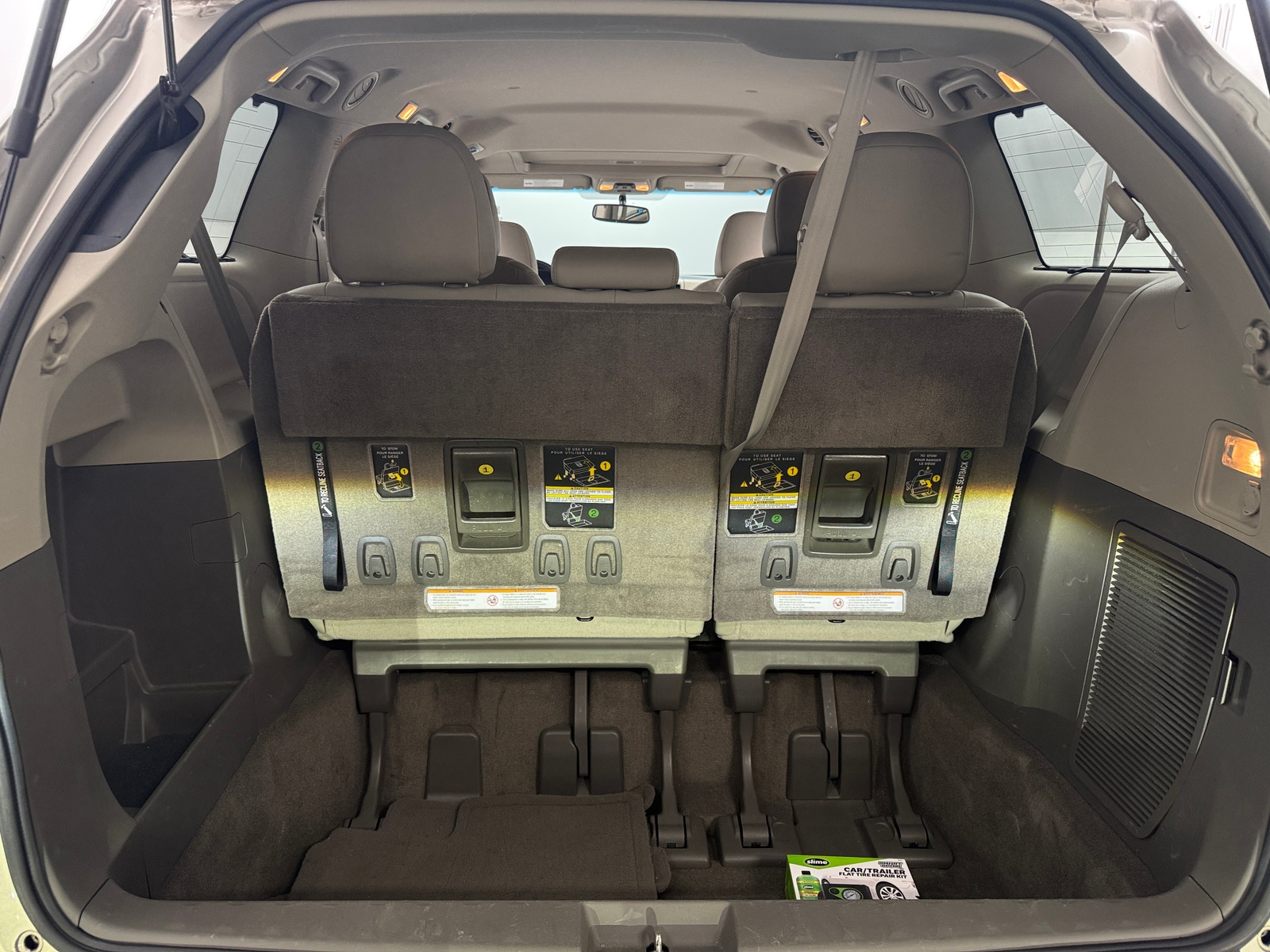 Thumbnail: 2015 Toyota Sienna - 6