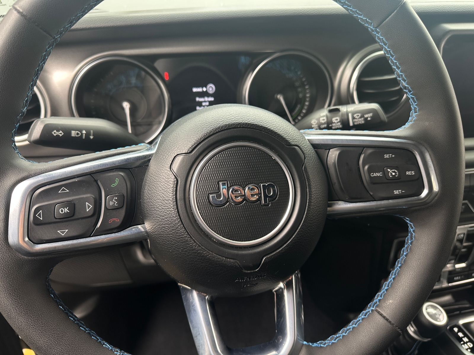 Thumbnail: 2023 Jeep Wrangler - 5