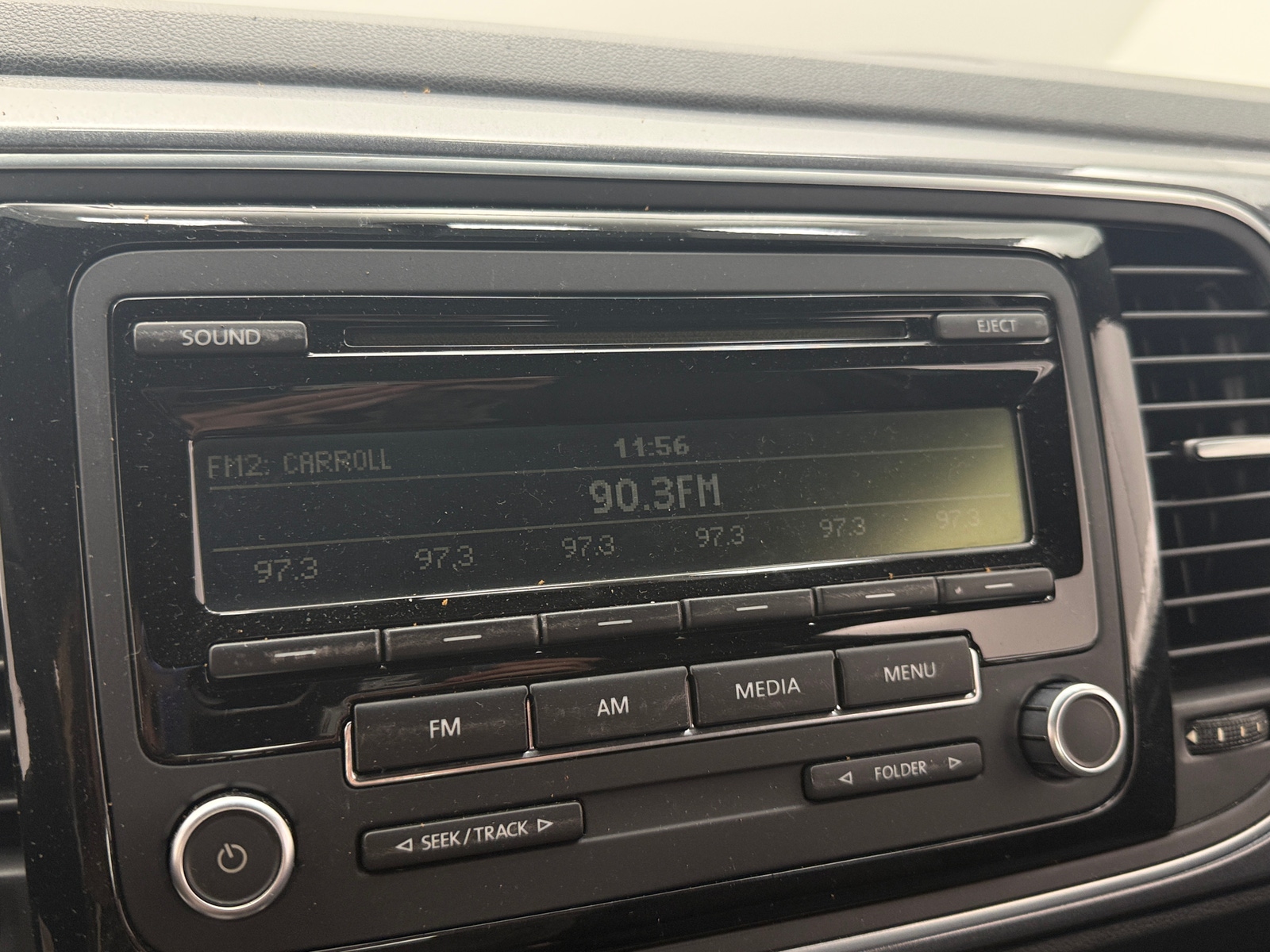 Thumbnail: 2014 Volkswagen Beetle - 3