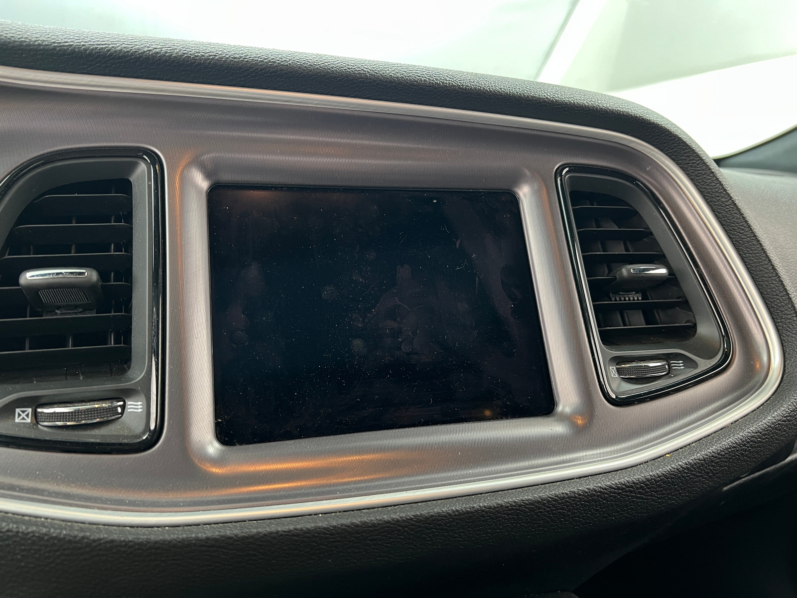 Thumbnail: 2020 Dodge Challenger - 3