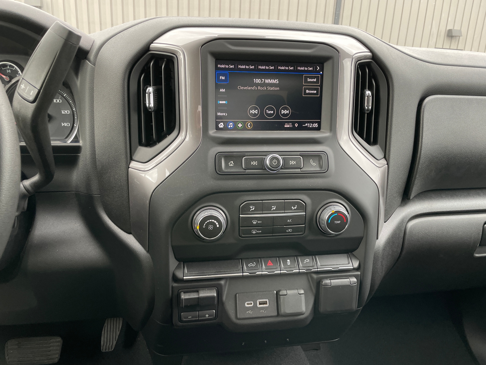 Thumbnail: 2022 Chevrolet Silverado 2500 - 4