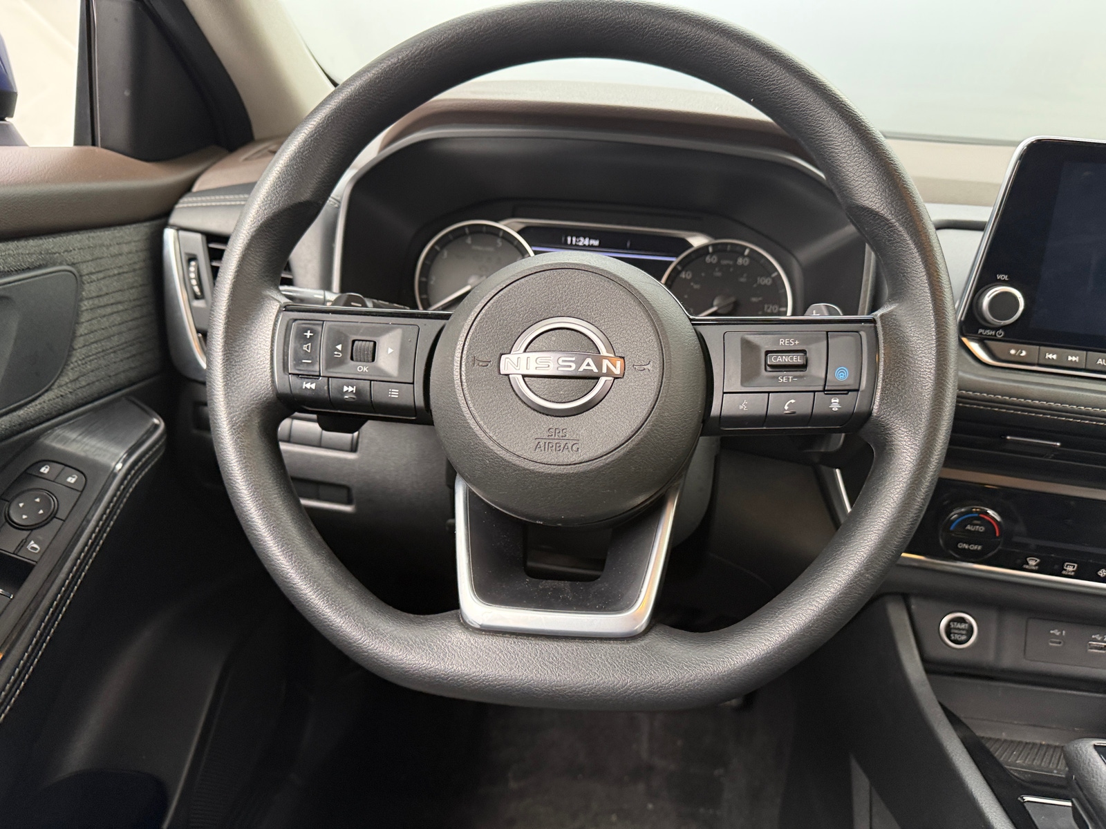 Thumbnail: 2023 Nissan Rogue - 5