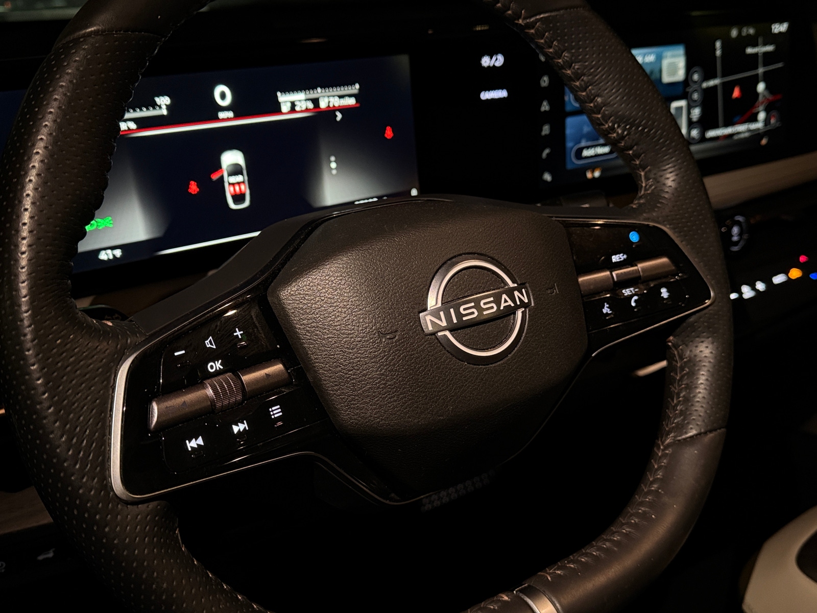 Thumbnail: 2023 Nissan Ariya - 4