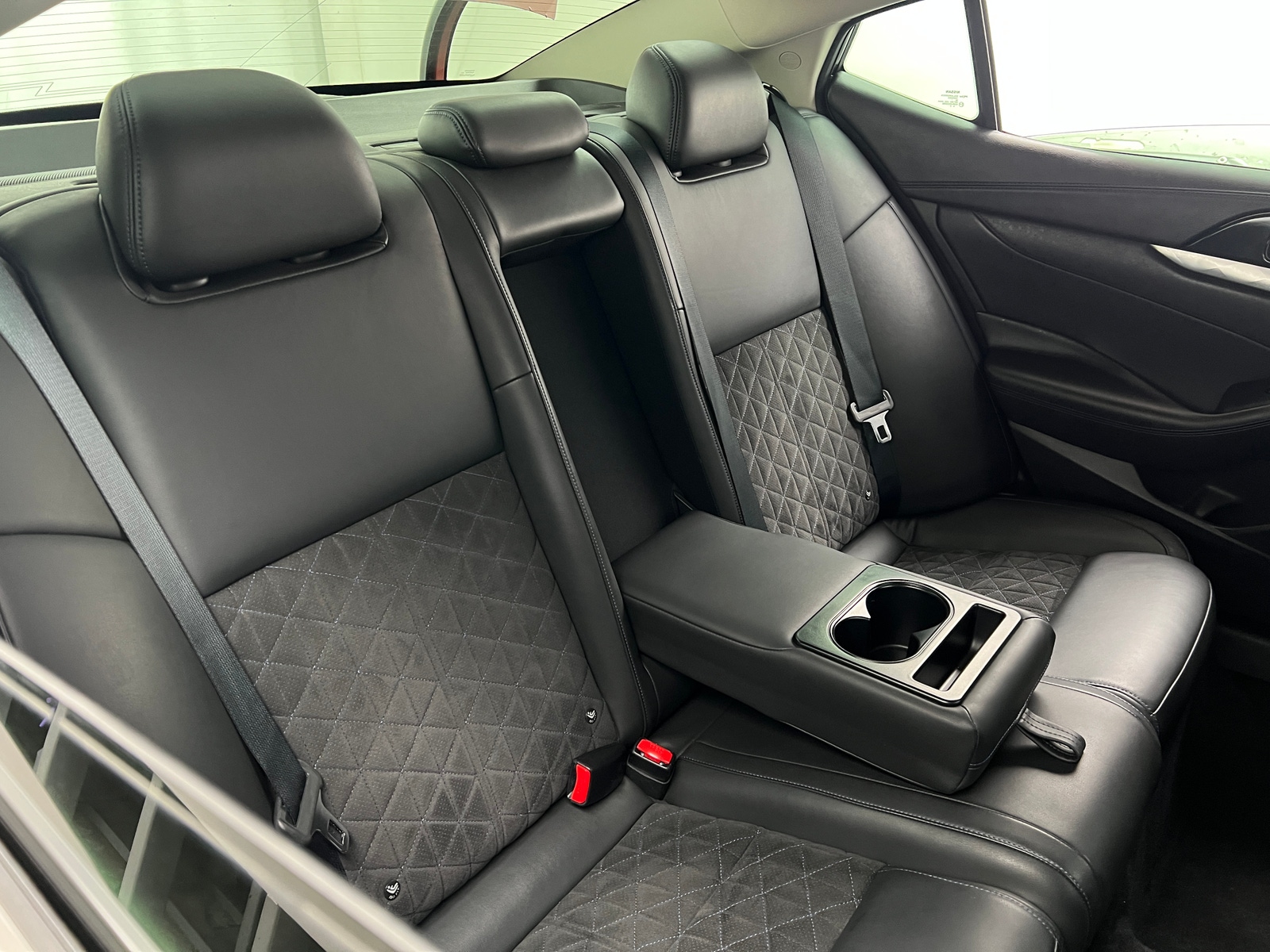 Thumbnail: 2017 Nissan Maxima - 5