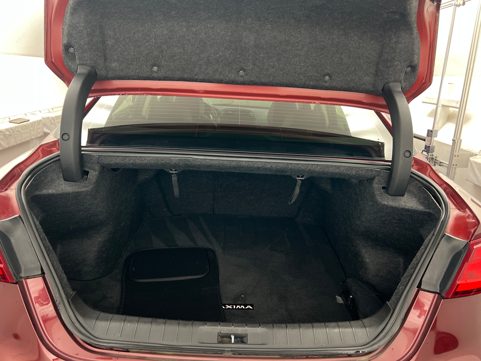 Thumbnail: 2017 Nissan Maxima - 6