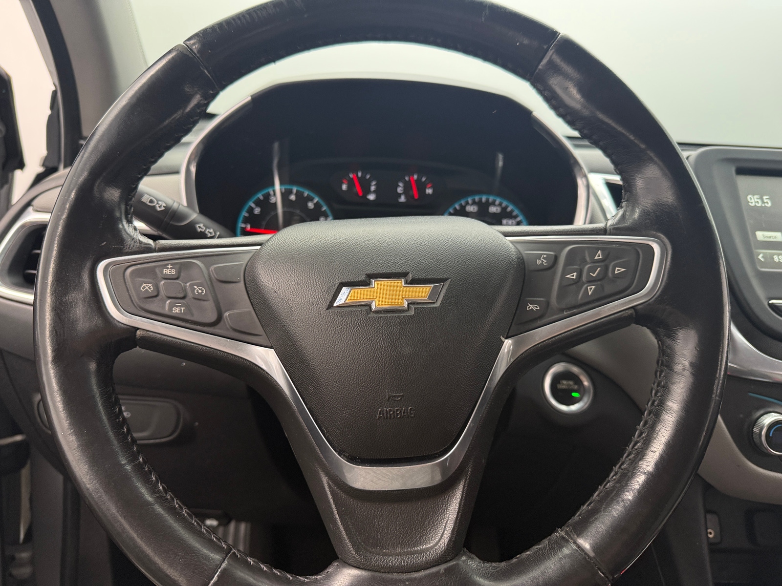 Thumbnail: 2018 Chevrolet Equinox - 5