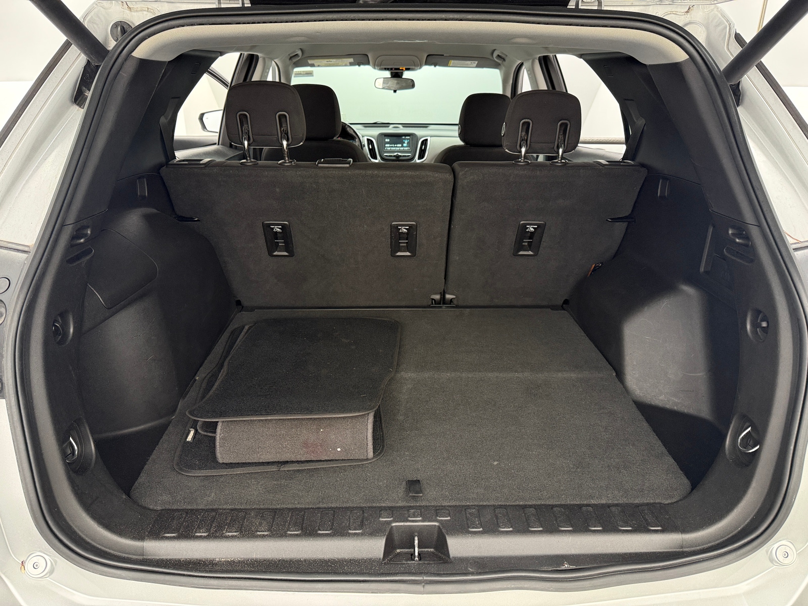 Thumbnail: 2018 Chevrolet Equinox - 7