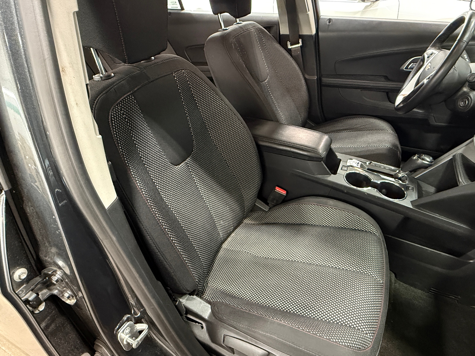 Thumbnail: 2017 Chevrolet Equinox - 2