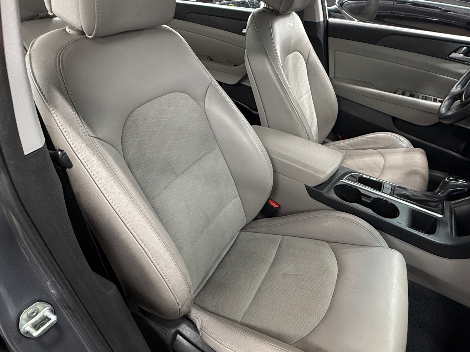 Thumbnail: 2015 Hyundai Sonata - 2