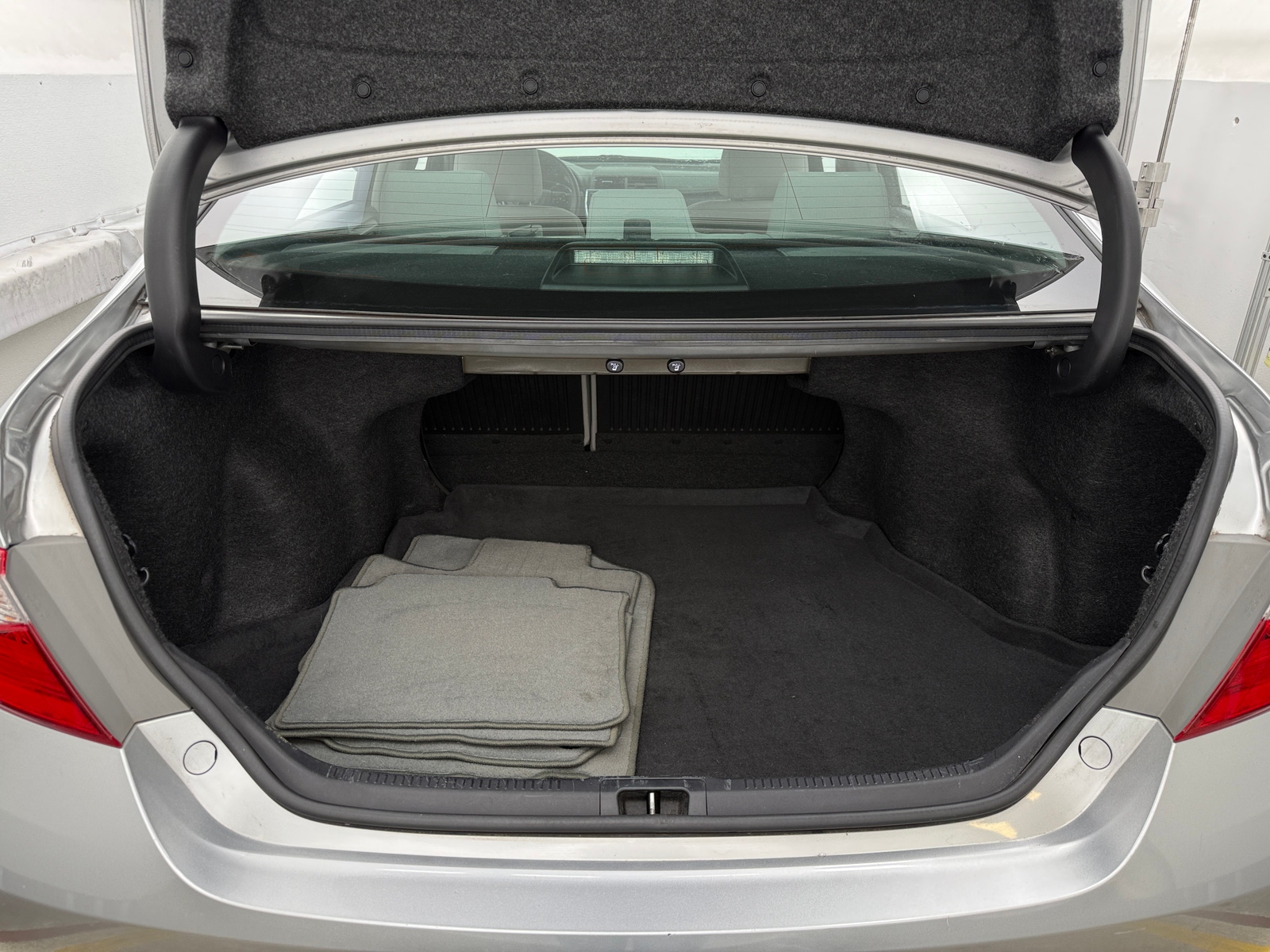 Thumbnail: 2017 Toyota Camry - 7