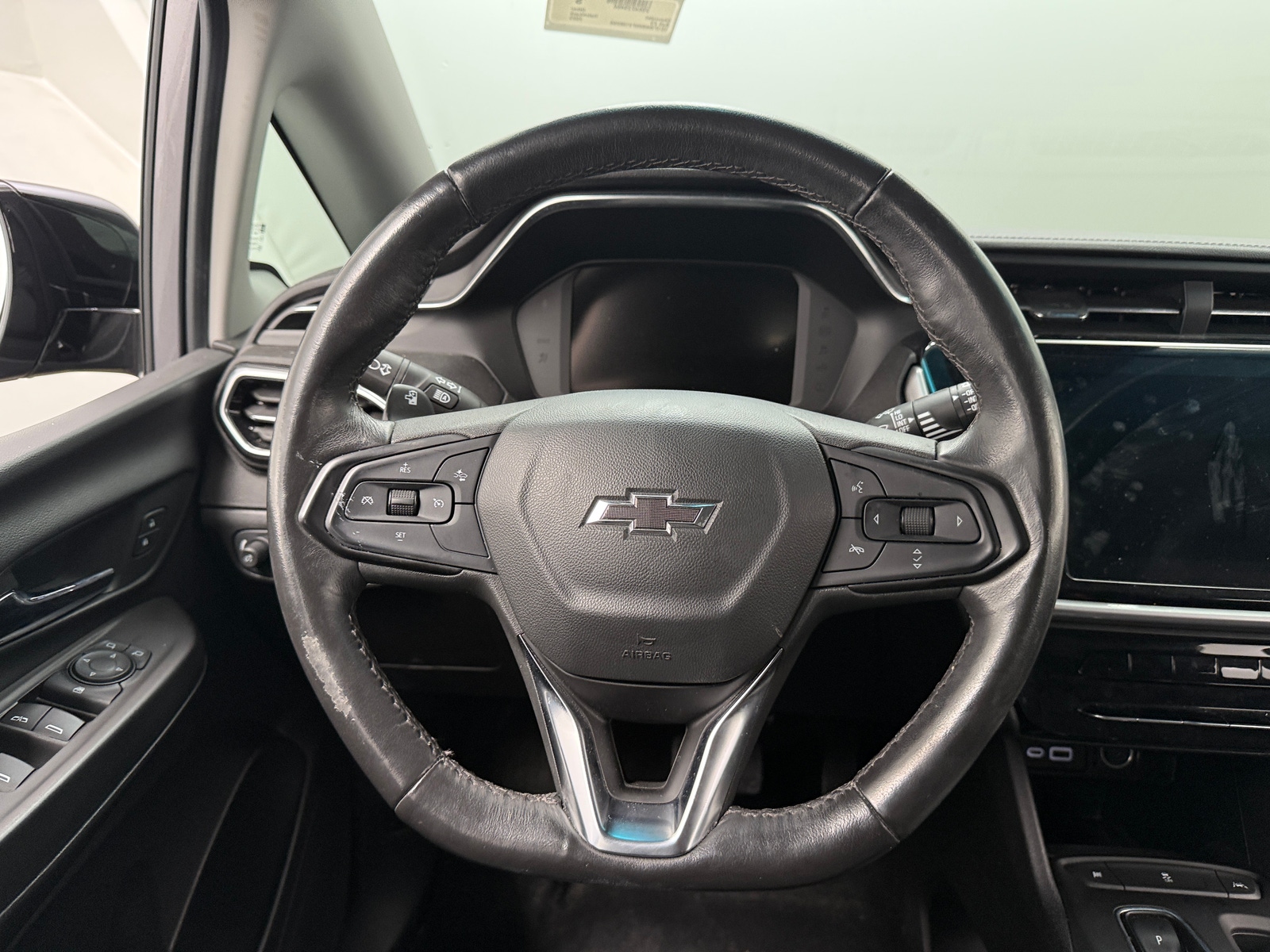 Thumbnail: 2023 Chevrolet Bolt EV - 5