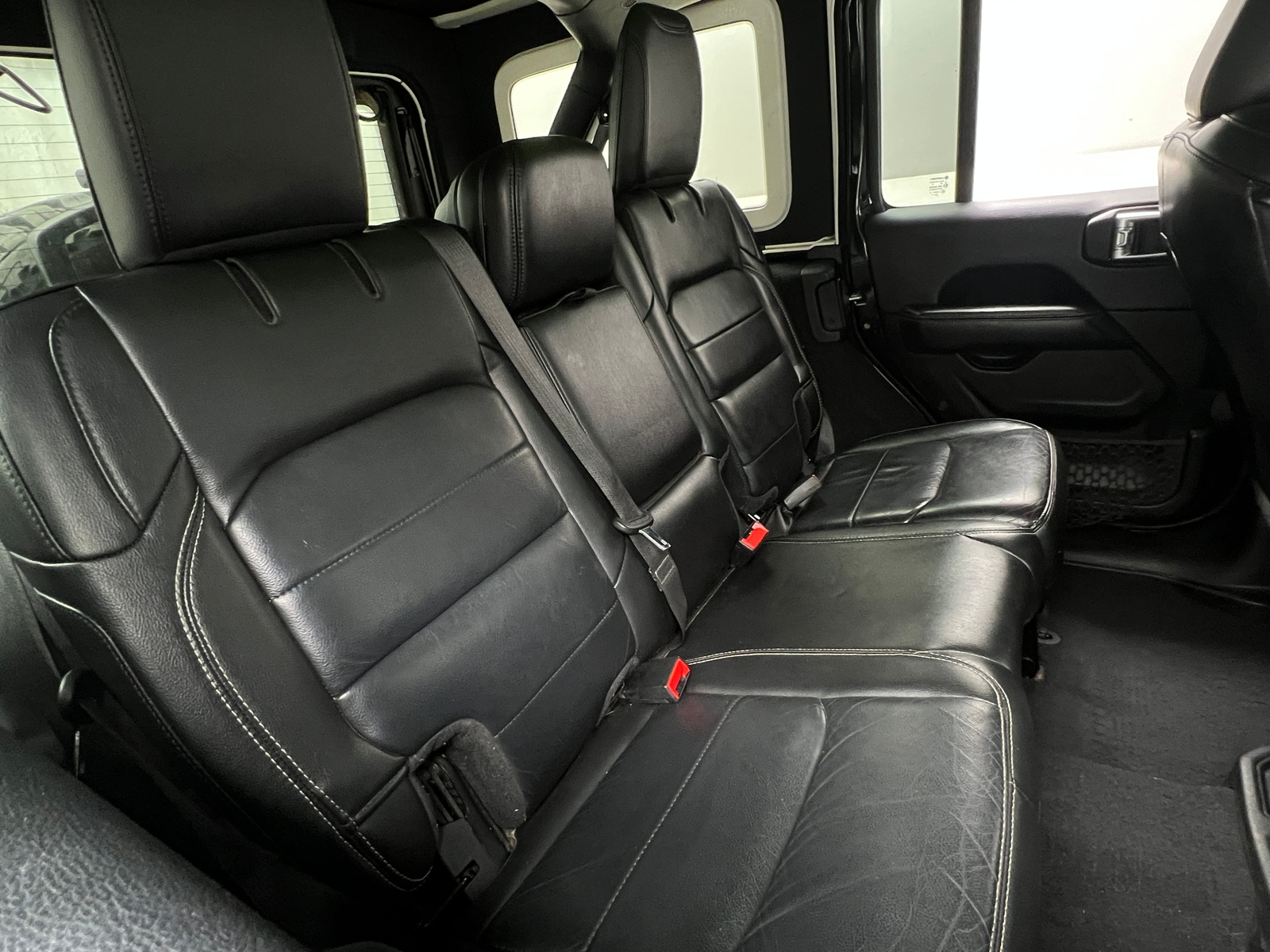 Thumbnail: 2019 Jeep Wrangler - 5