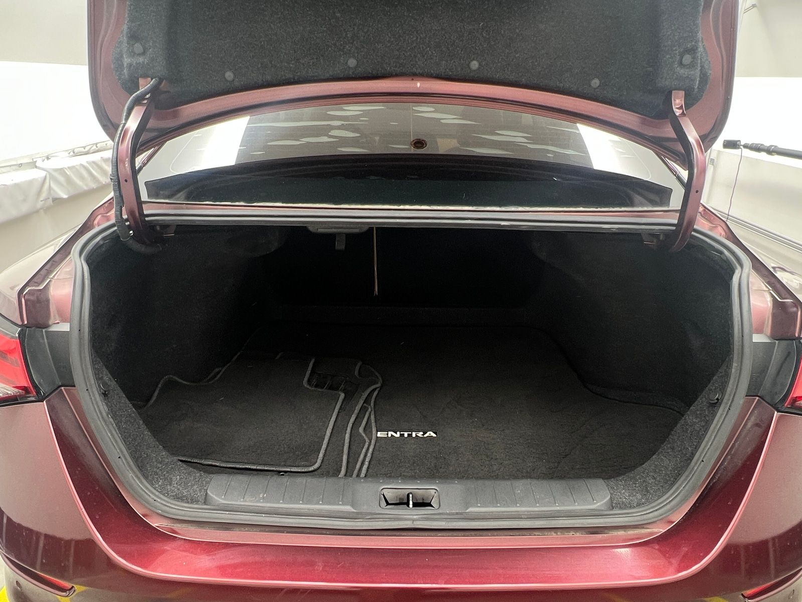 Thumbnail: 2020 Nissan Sentra - 6