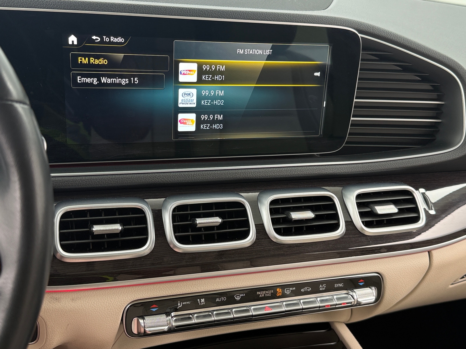 Thumbnail: 2022 Mercedes-Benz GLE - 3