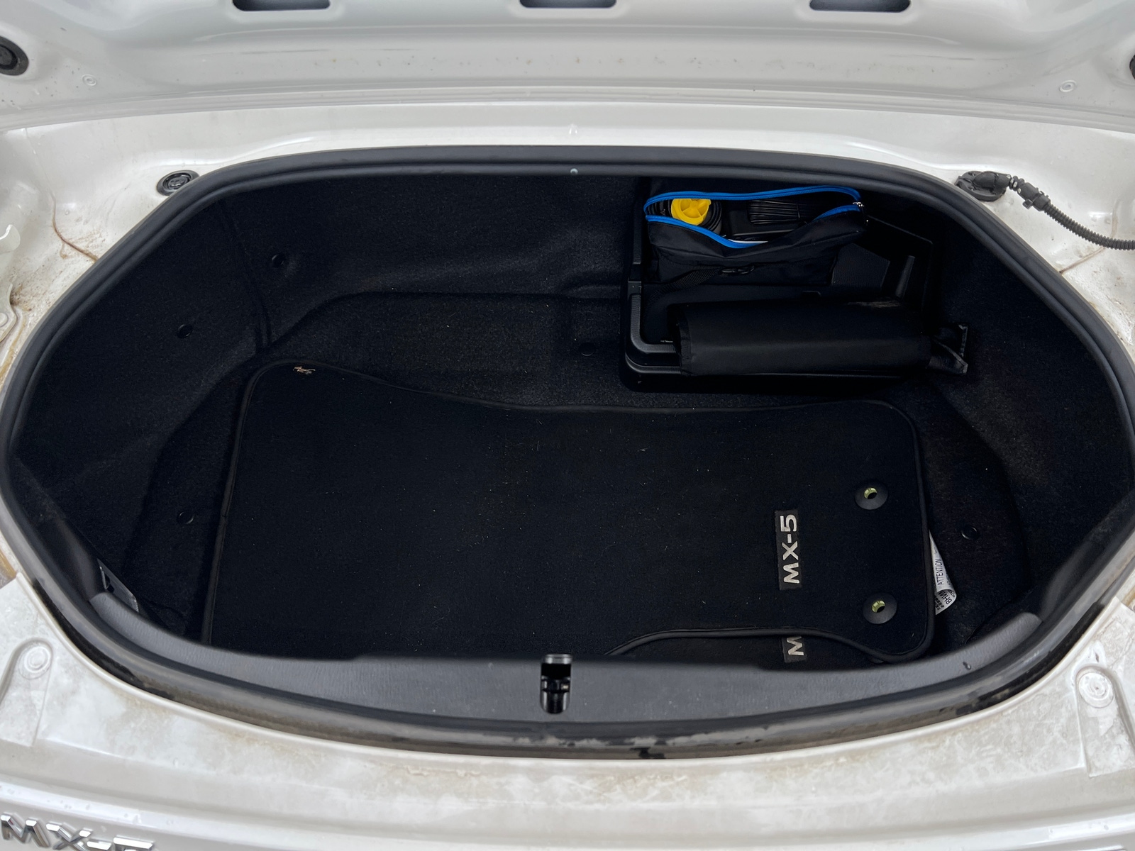 Thumbnail: 2021 Mazda MX-5 Miata - 5