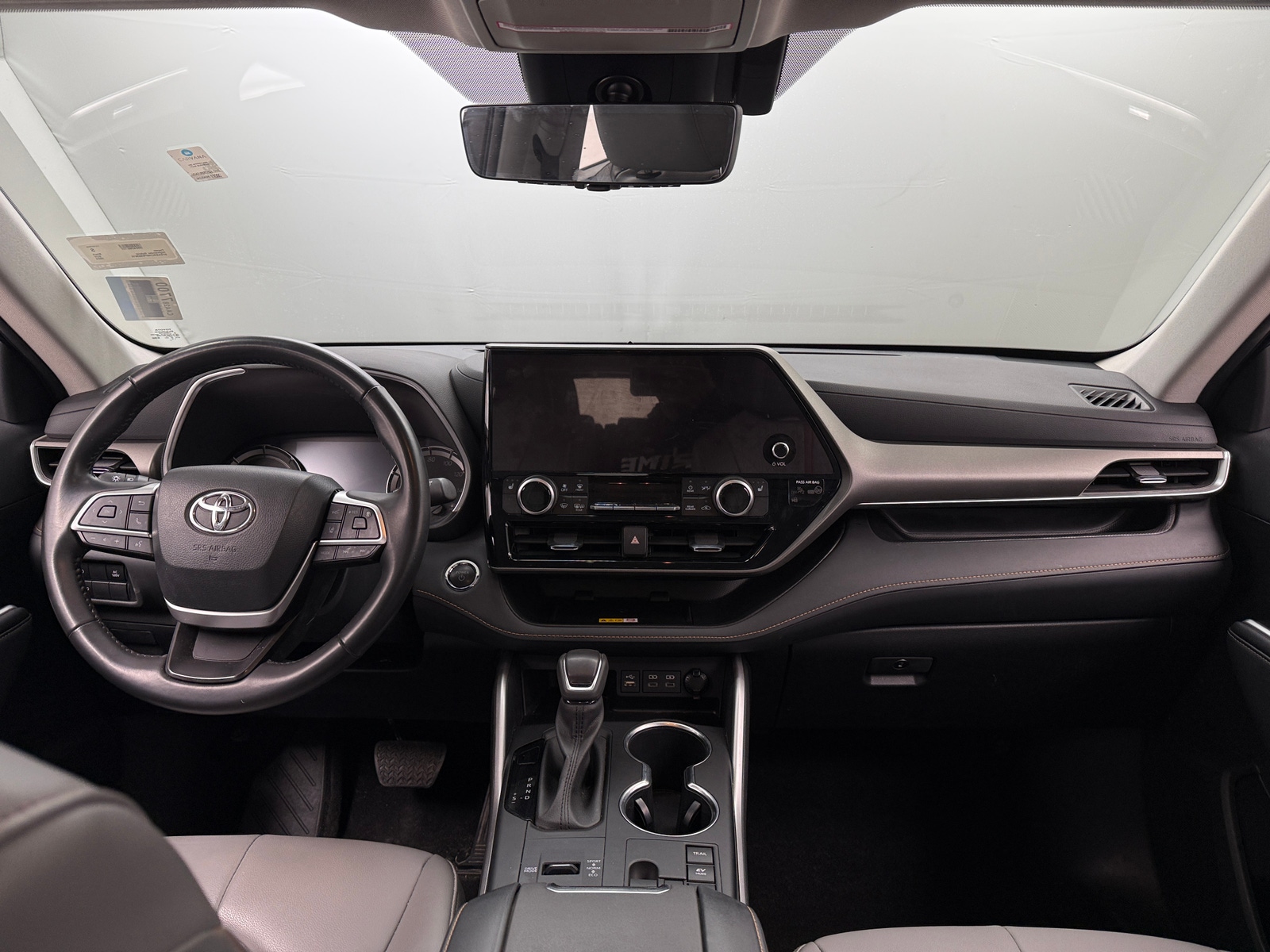 Thumbnail: 2023 Toyota Highlander - 2