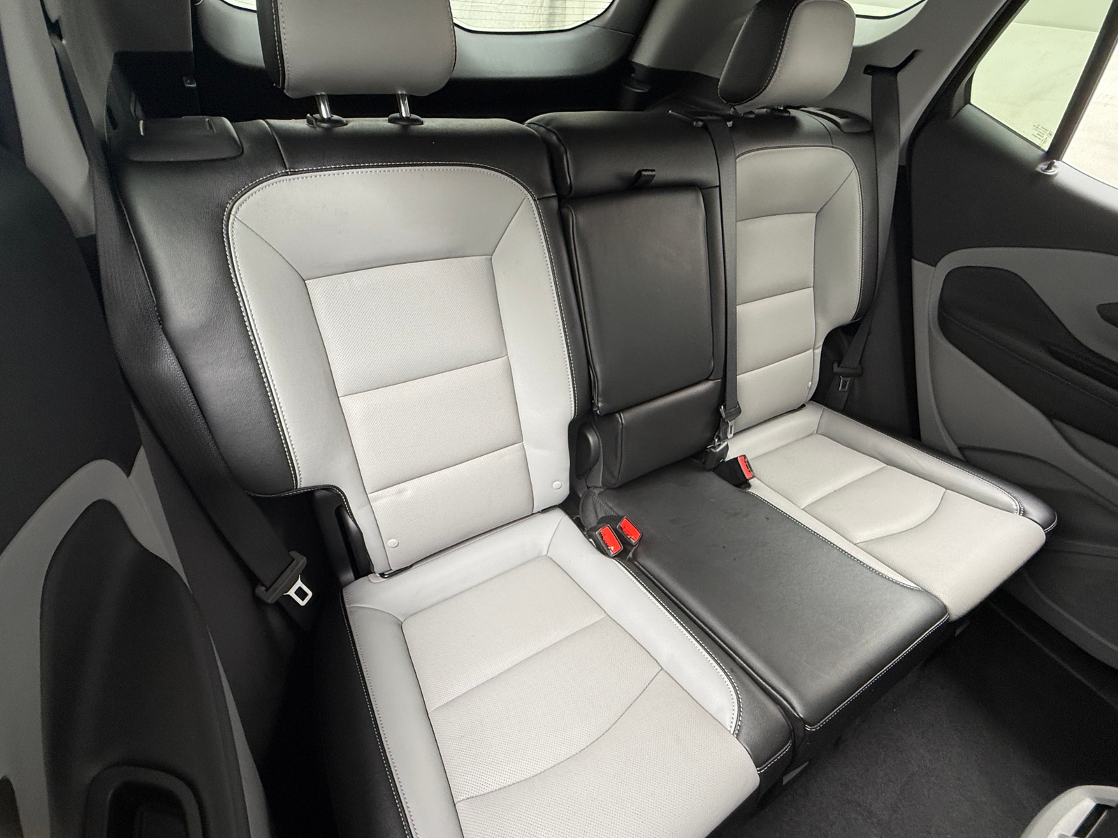 Thumbnail: 2024 GMC Terrain - 5