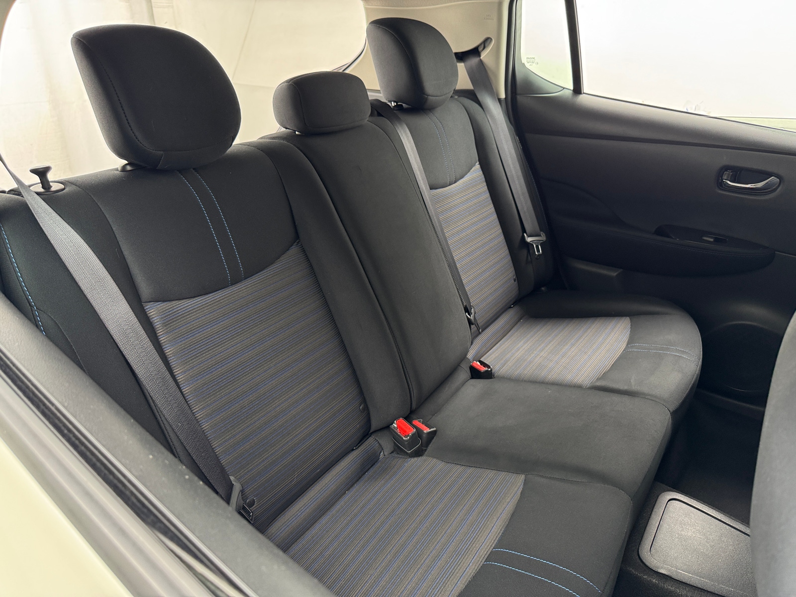 Thumbnail: 2020 Nissan Leaf - 6