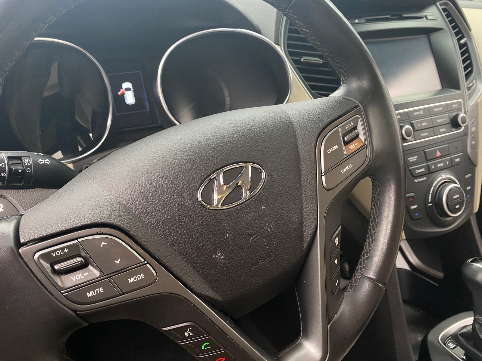 Thumbnail: 2018 Hyundai Santa Fe - 4