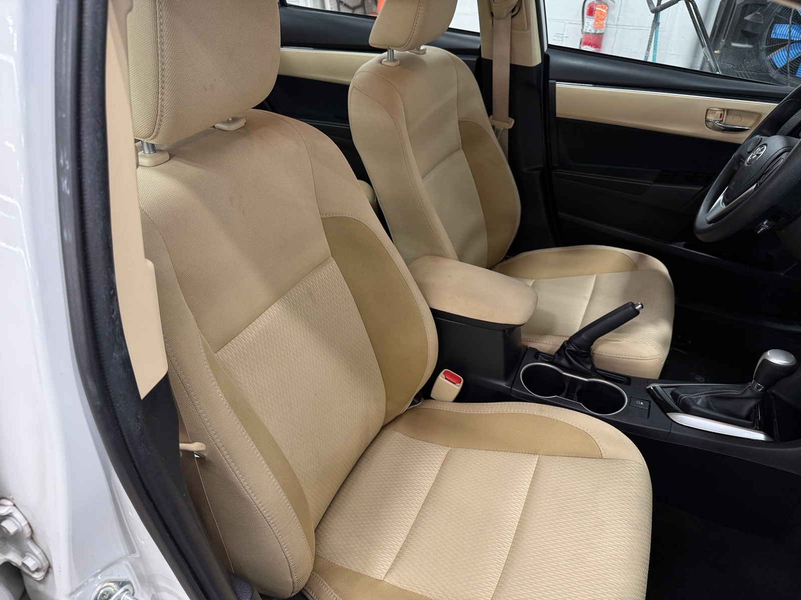 Thumbnail: 2017 Toyota Corolla - 2