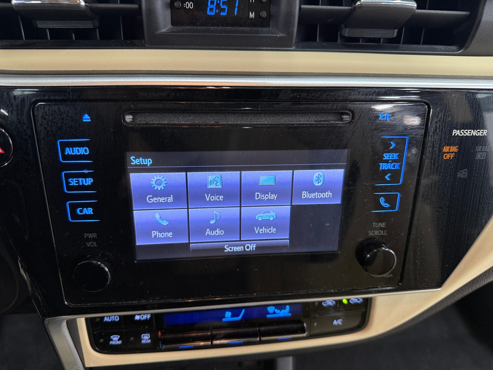 Thumbnail: 2017 Toyota Corolla - 4