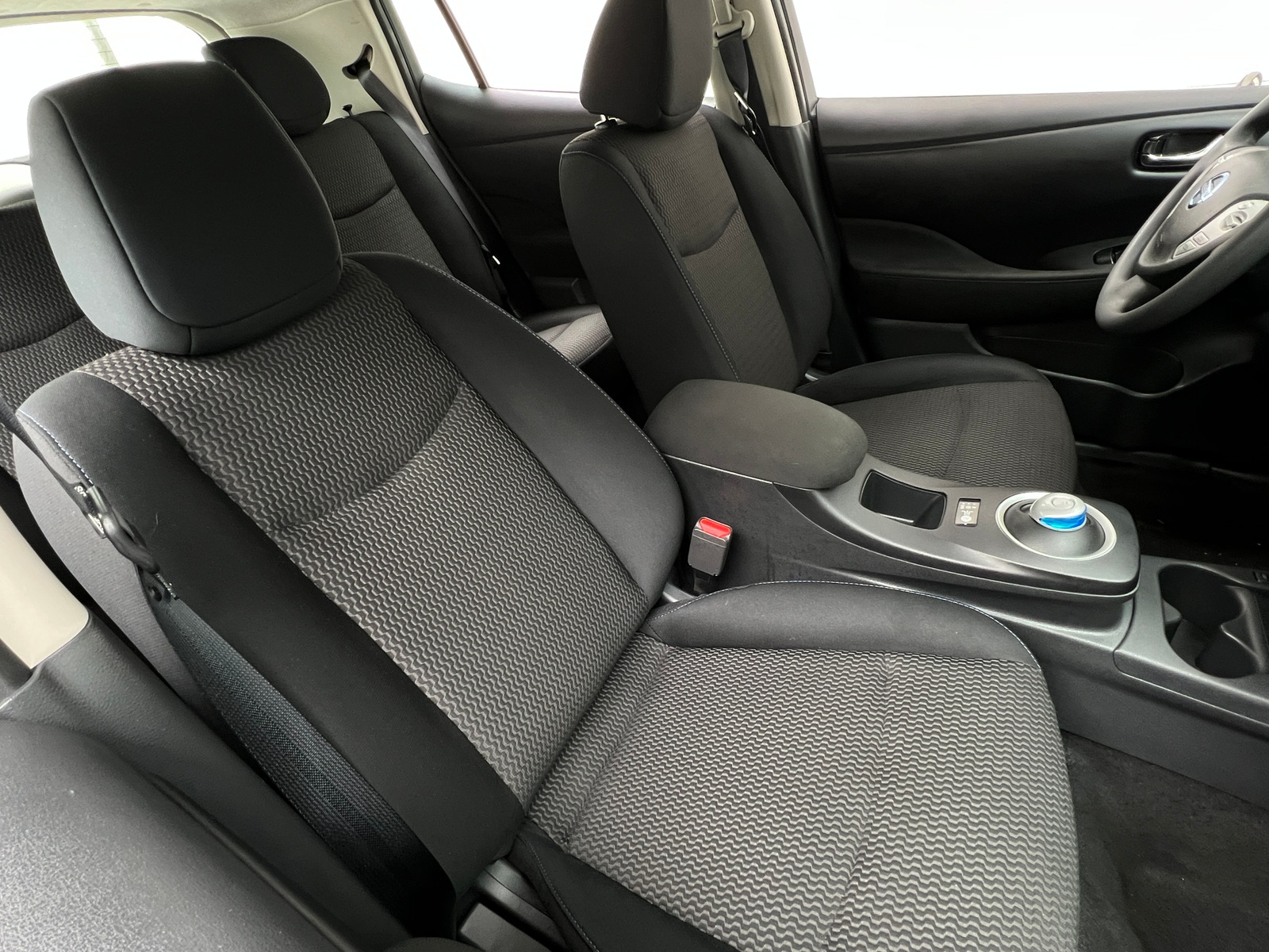 Thumbnail: 2017 Nissan Leaf - 2