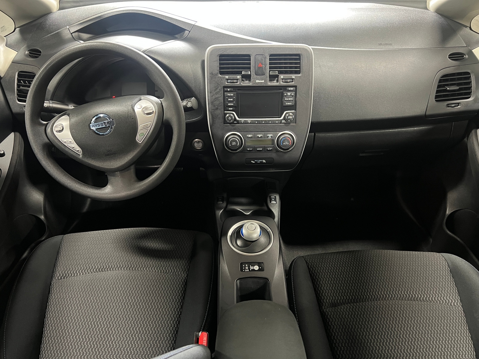 Thumbnail: 2017 Nissan Leaf - 3