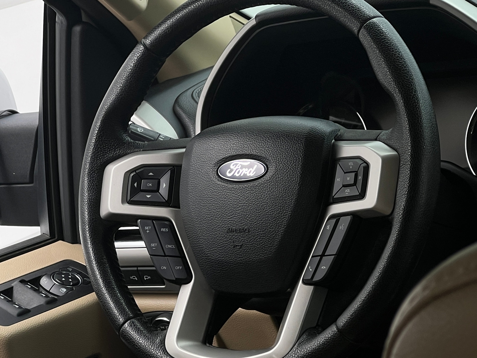 Thumbnail: 2016 Ford Econoline - 4