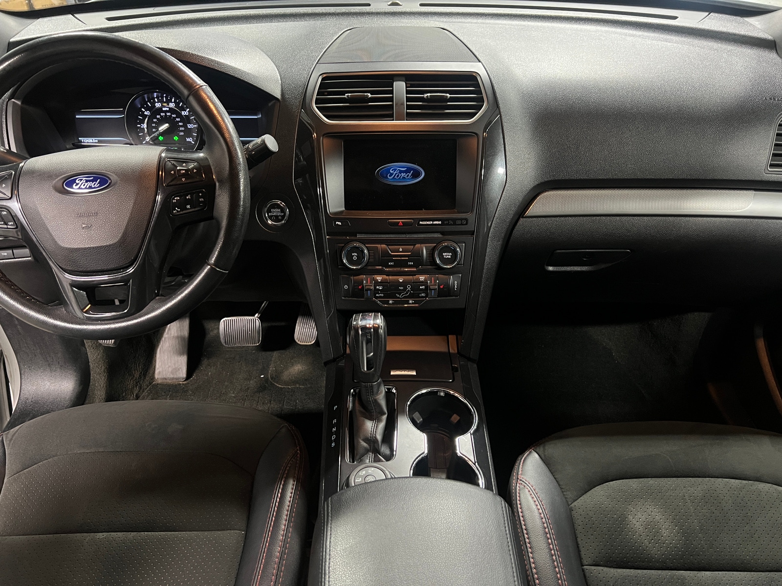 Thumbnail: 2018 Ford Explorer - 3