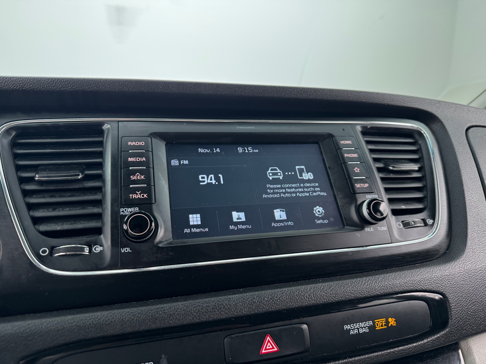 Thumbnail: 2019 Kia Sedona - 3