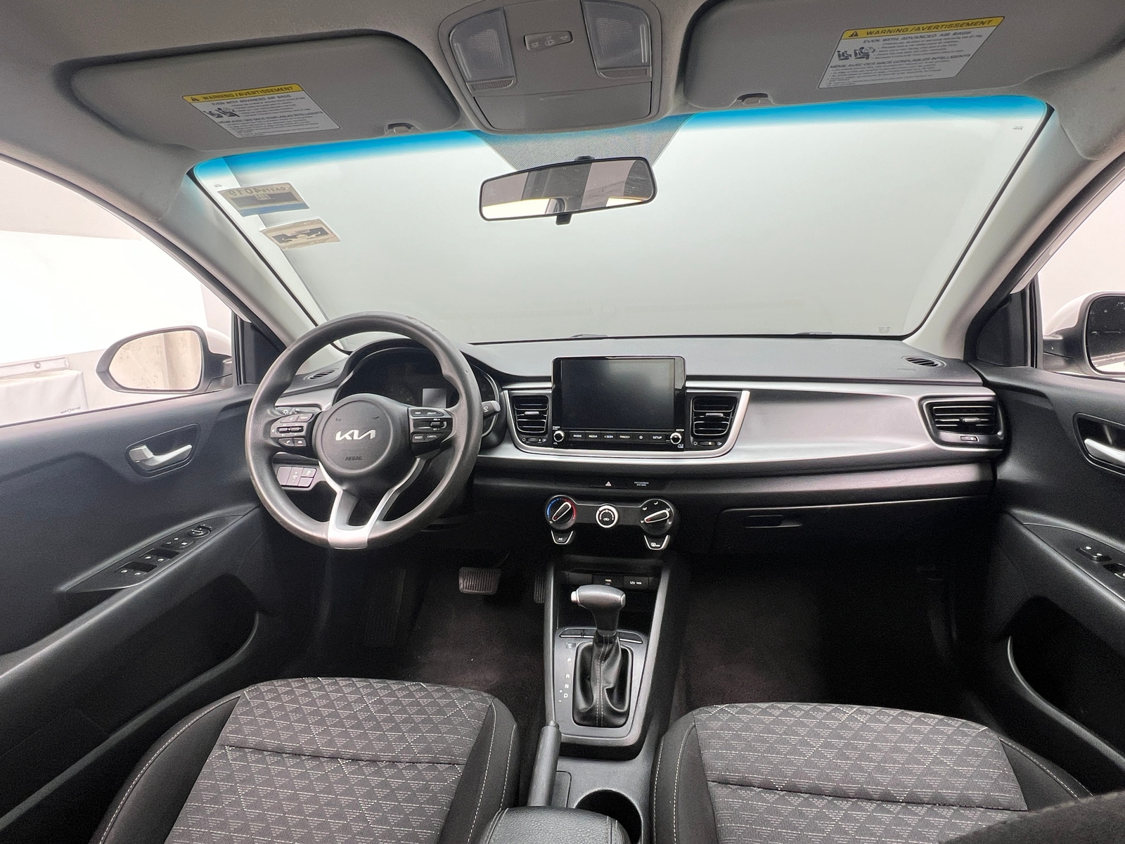 Thumbnail: 2023 Kia Rio - 3