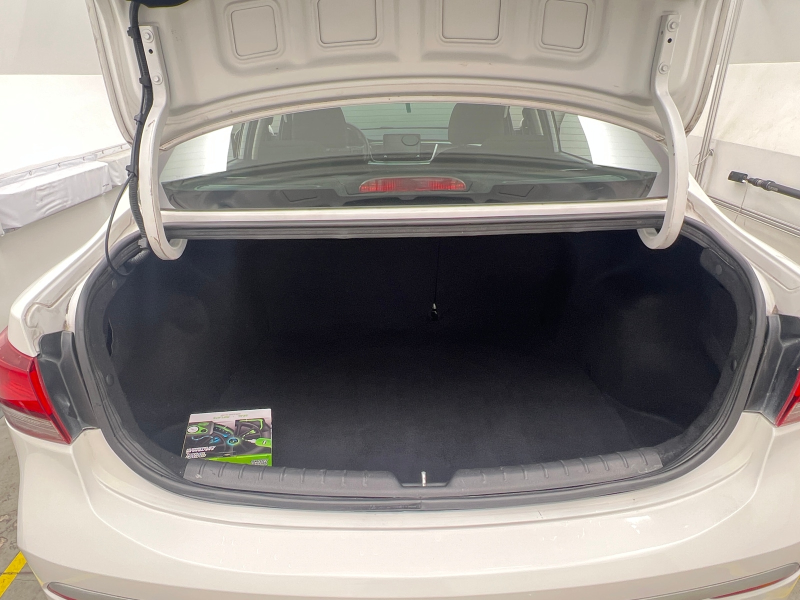 Thumbnail: 2023 Kia Rio - 7