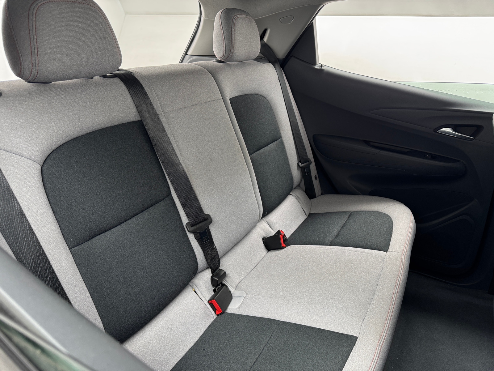 Thumbnail: 2018 Chevrolet Bolt EV - 6