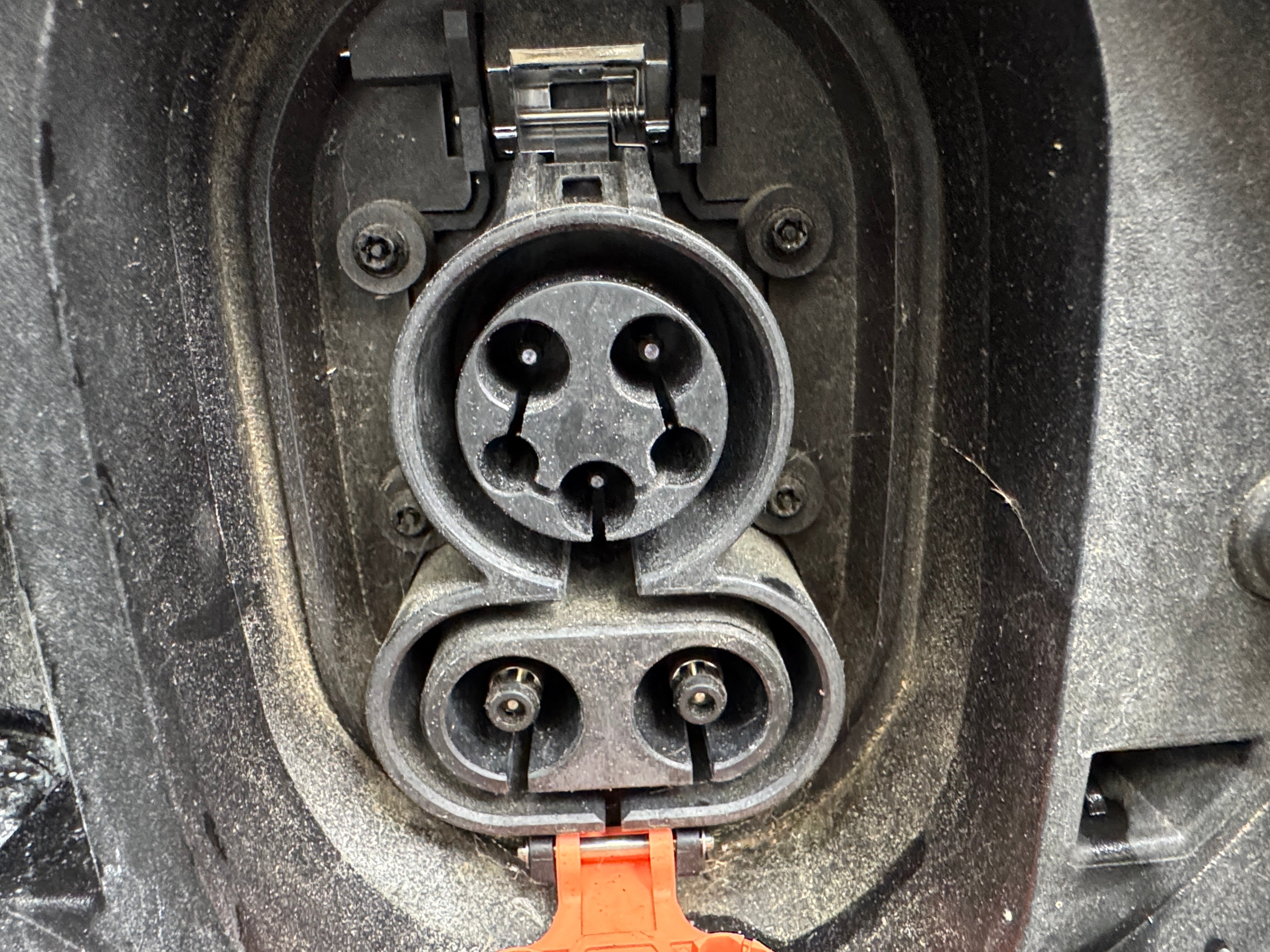 Used 2018 Chevrolet Bolt EV LT with VIN 1G1FW6S07J4111768 for sale in Oak Creek, WI