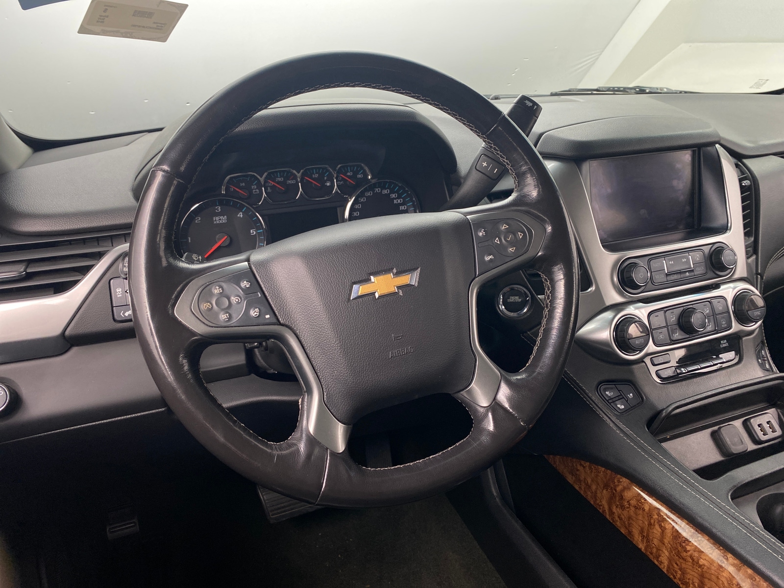 Thumbnail: 2018 Chevrolet Tahoe - 4