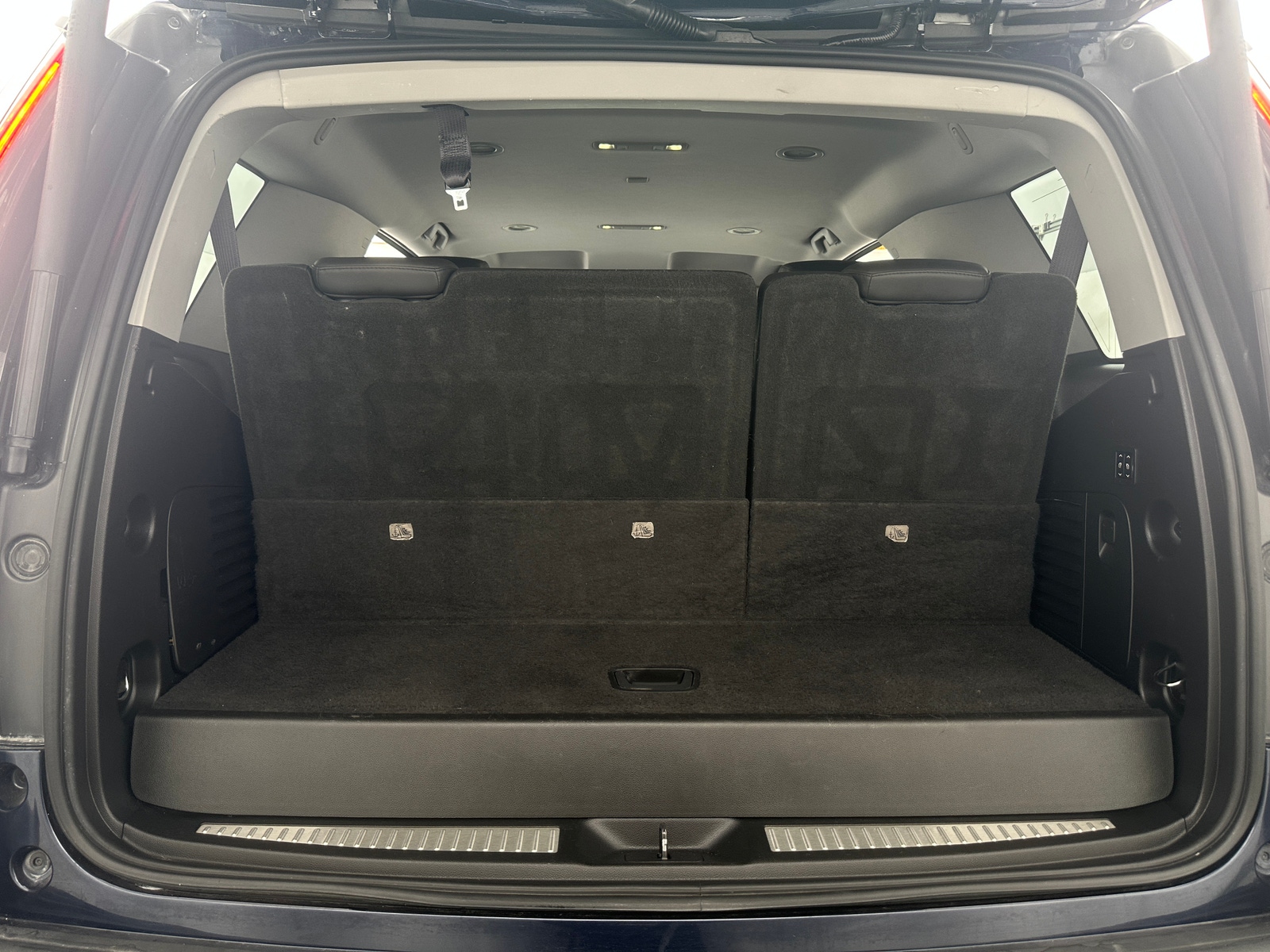 Thumbnail: 2017 Cadillac Escalade - 6