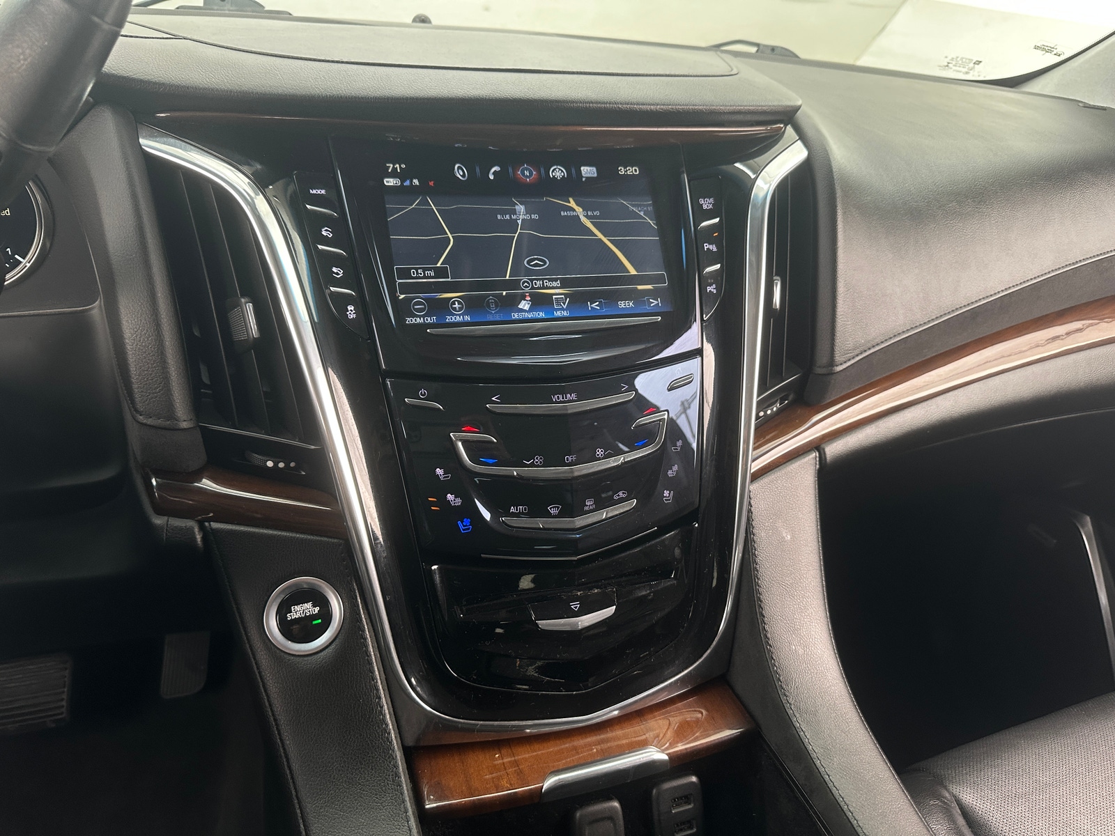 Thumbnail: 2017 Cadillac Escalade - 3