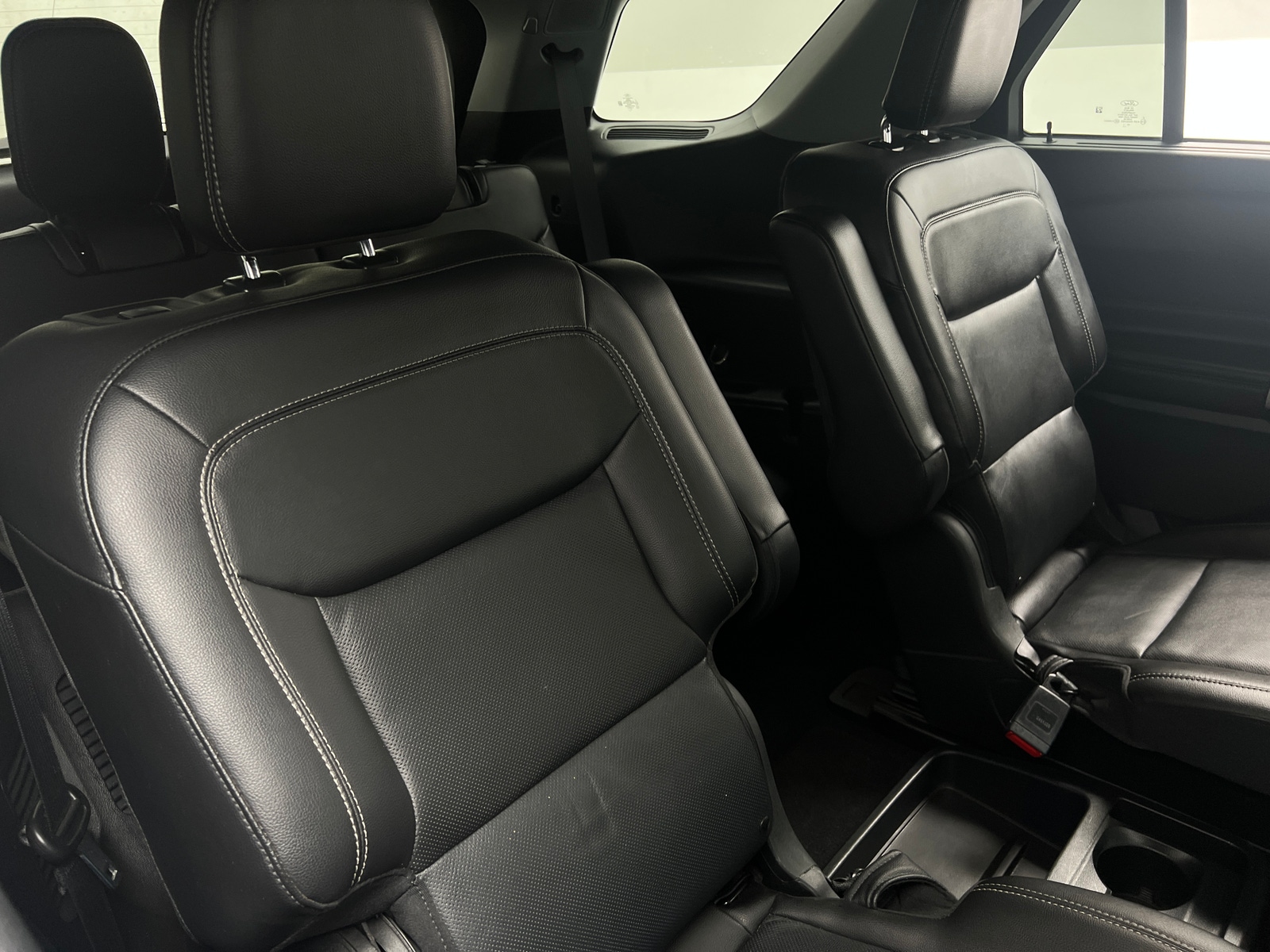 Thumbnail: 2021 Ford Explorer - 5