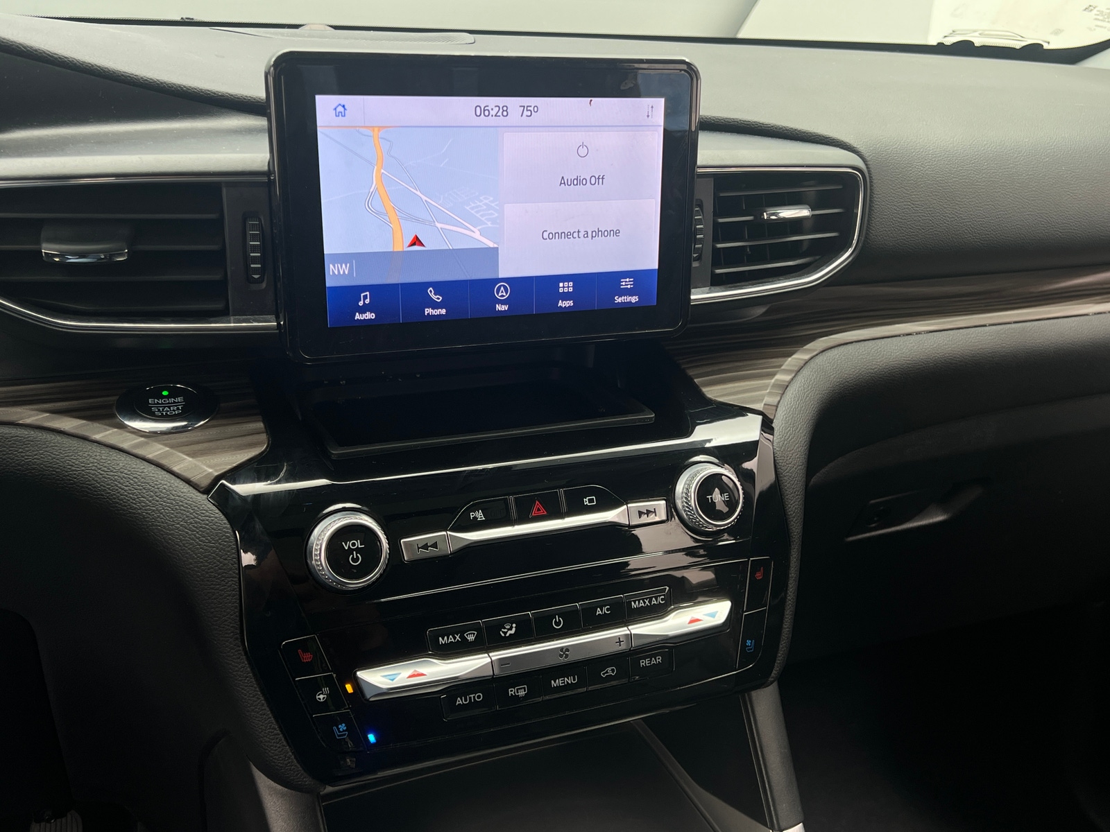 Thumbnail: 2021 Ford Explorer - 3