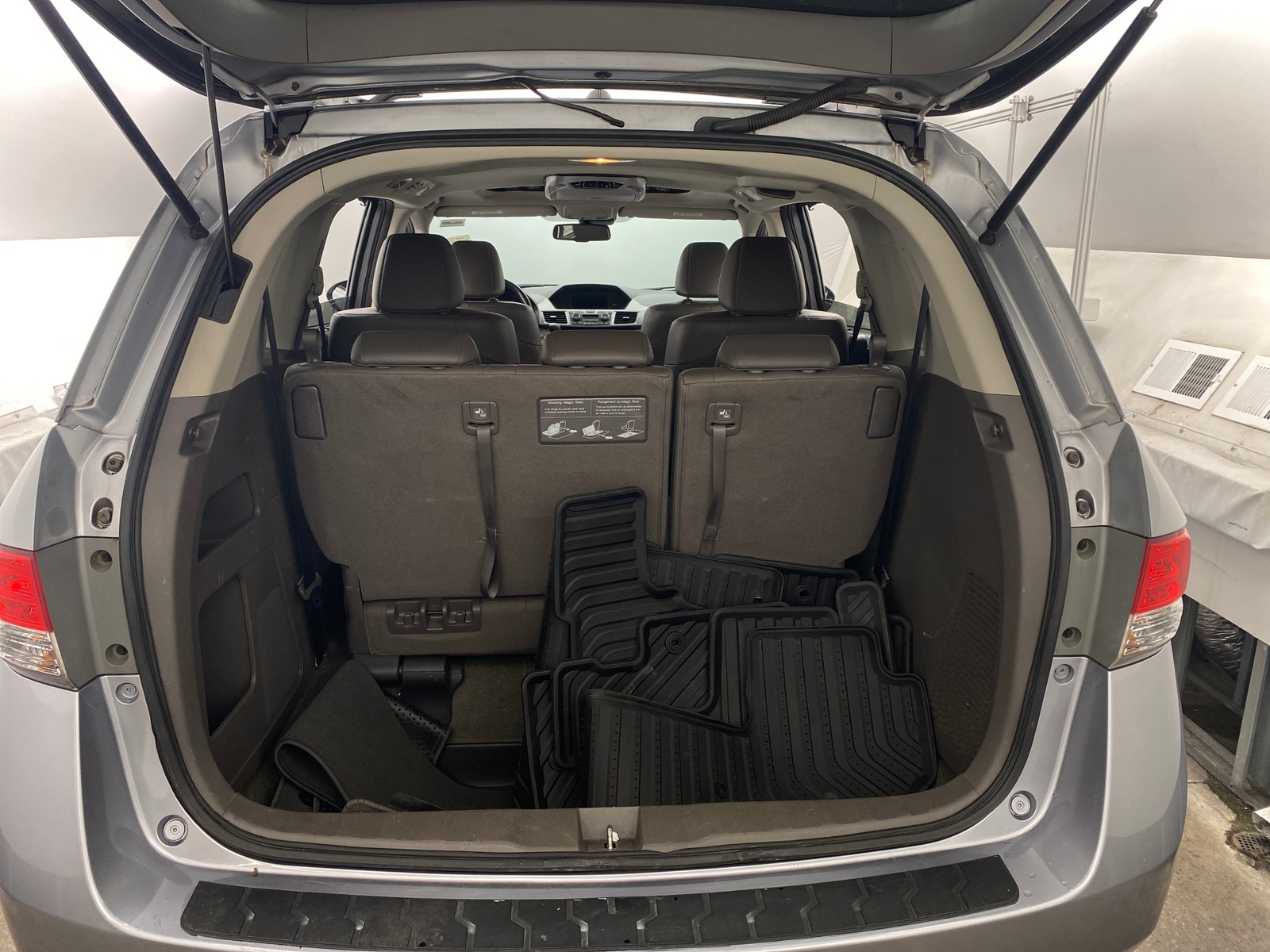 Thumbnail: 2017 Honda Odyssey - 6