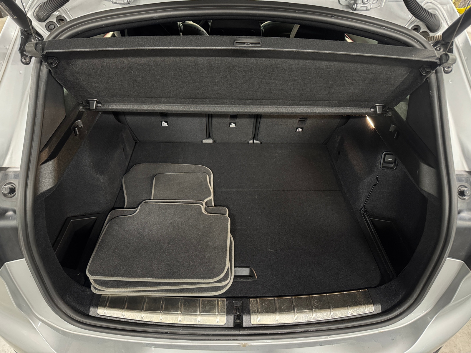 Thumbnail: 2021 BMW X1 - 6