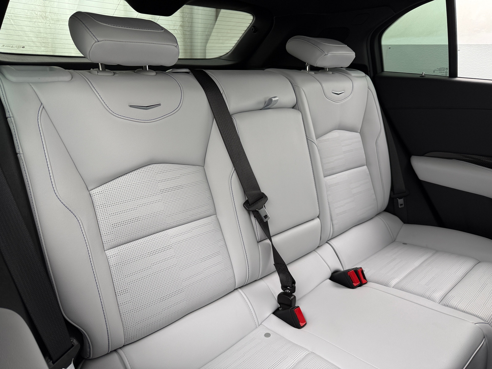 Thumbnail: 2024 Cadillac XT4 - 5