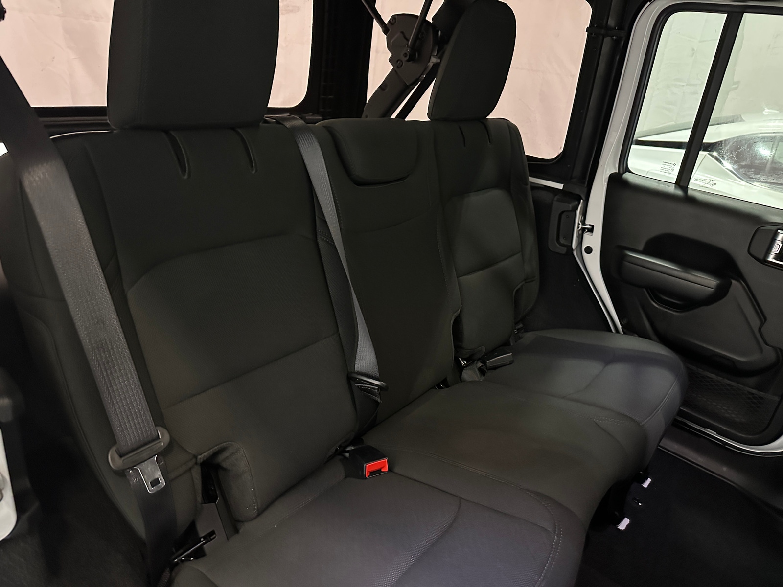 Thumbnail: 2022 Jeep Wrangler - 6