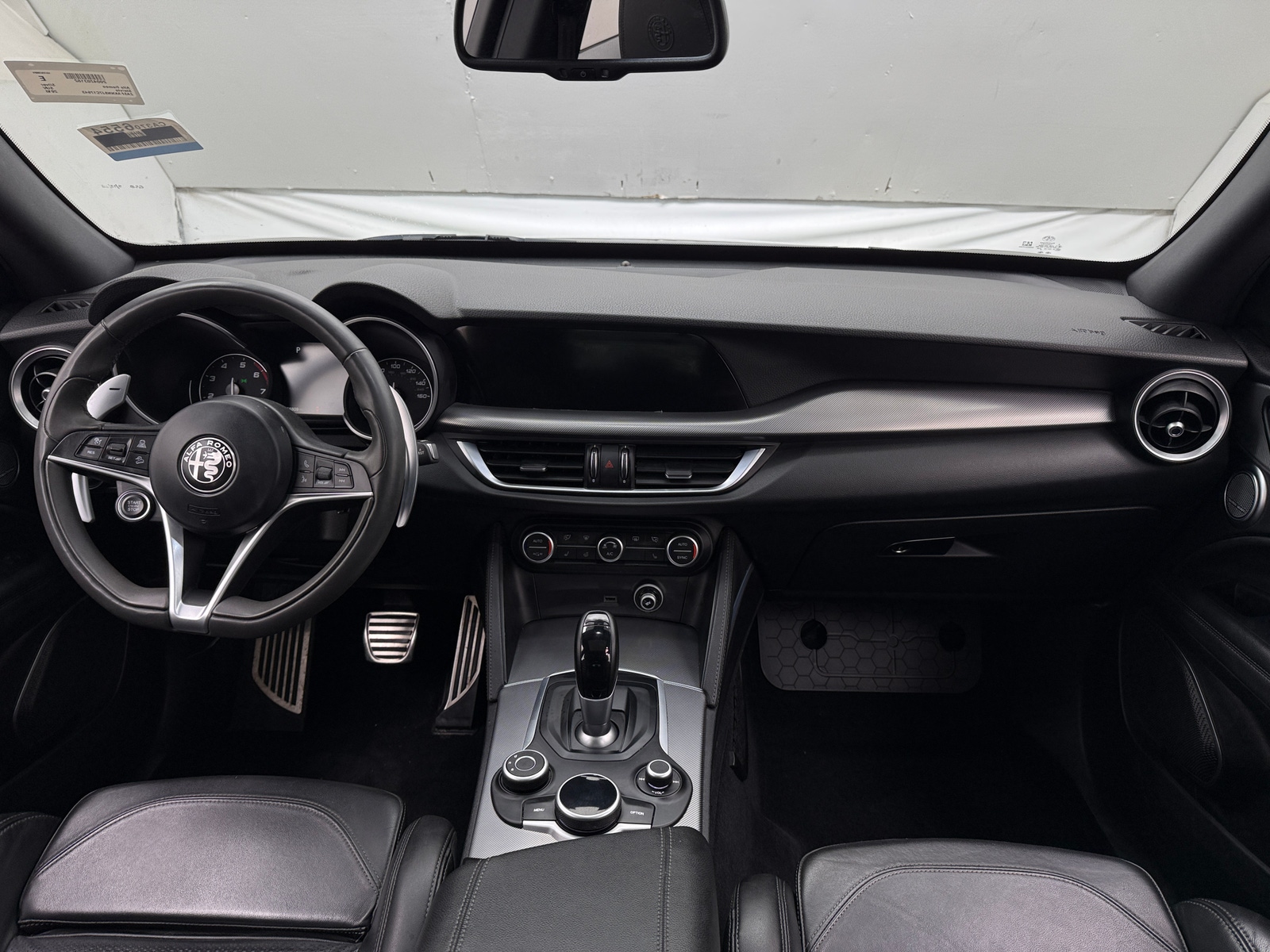 Thumbnail: 2018 Alfa Romeo Stelvio - 2